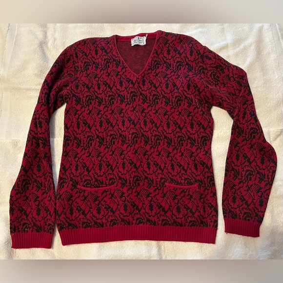 Vintage Red and Black Patterned Sweater - Picture 4 of 4